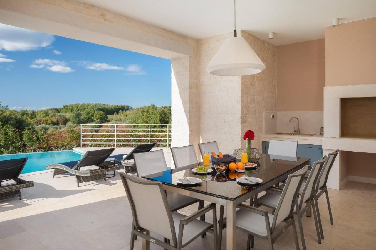 Villa Blanche By Ilc Brtonigla Luaran gambar
